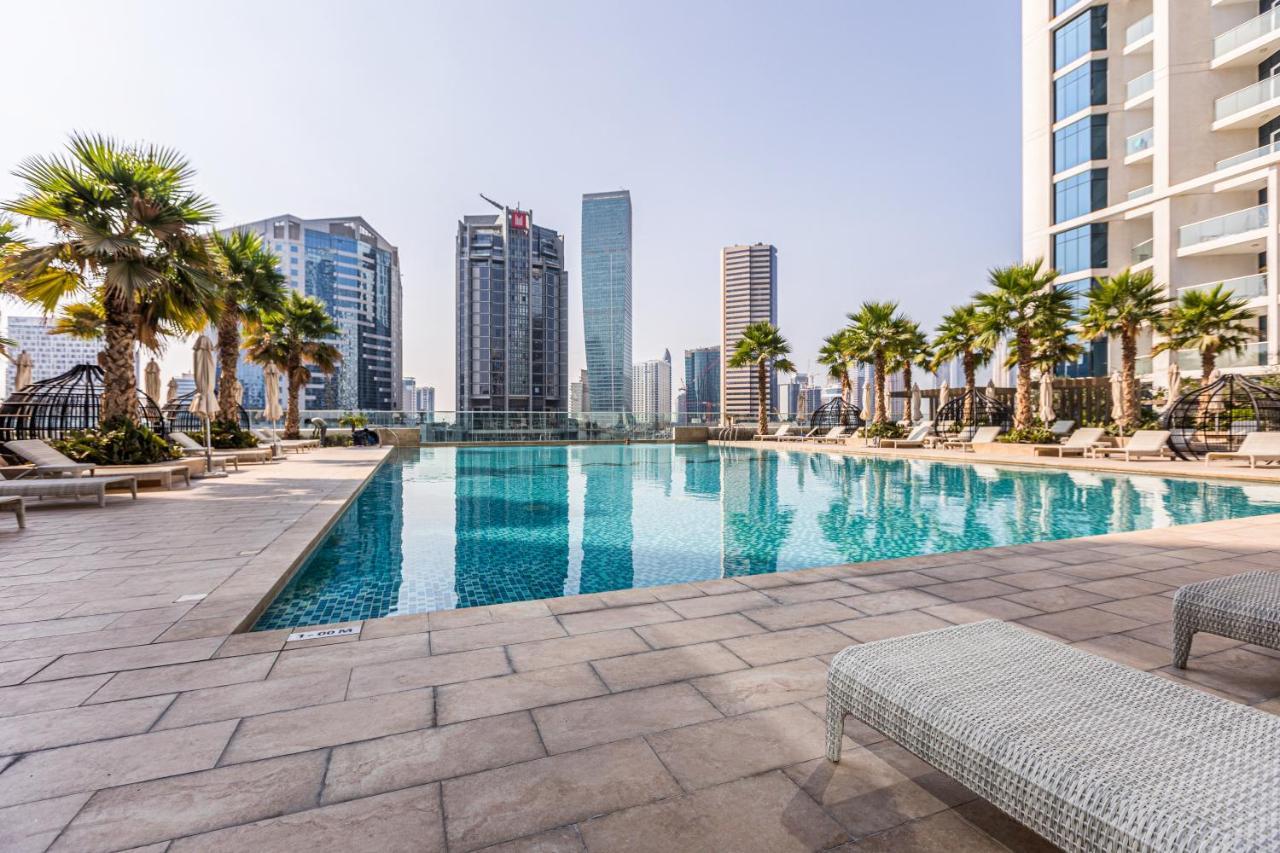 Apartment Lovely In Business Bay Dubai